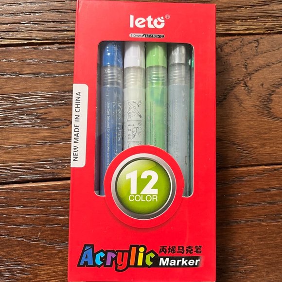 Acrylic Paint Markers Set NEW IN BOX 12 Colors Paint Pens Rock Painting Crafts - Picture 1 of 2